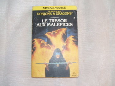 Couverture de Le tresor aux malefices