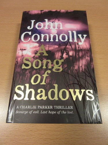 Couverture de A song of shadows par John Connolly