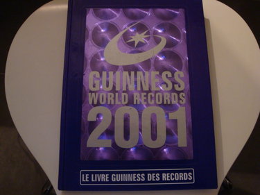 Couverture de Guinness world records 2001 - le livre guiness des records